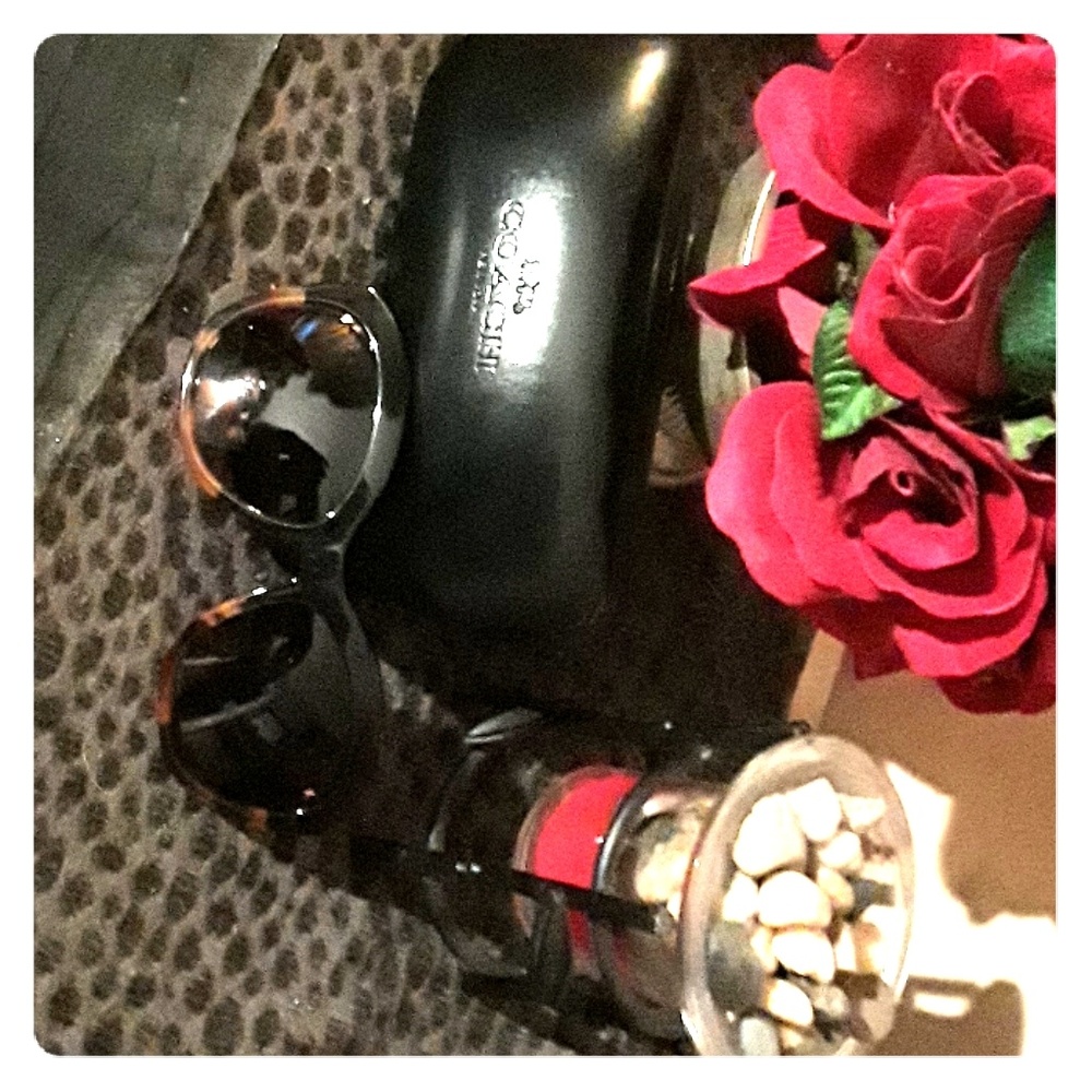 COACH SUNGLASSES